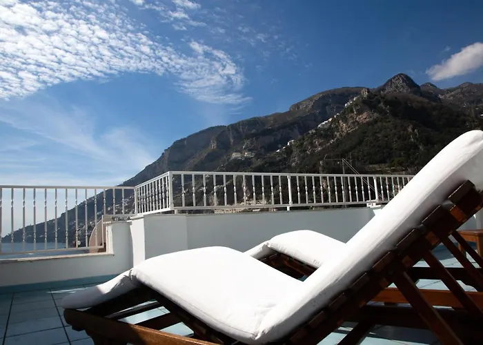 بيت للعطل Infinity Sea View House